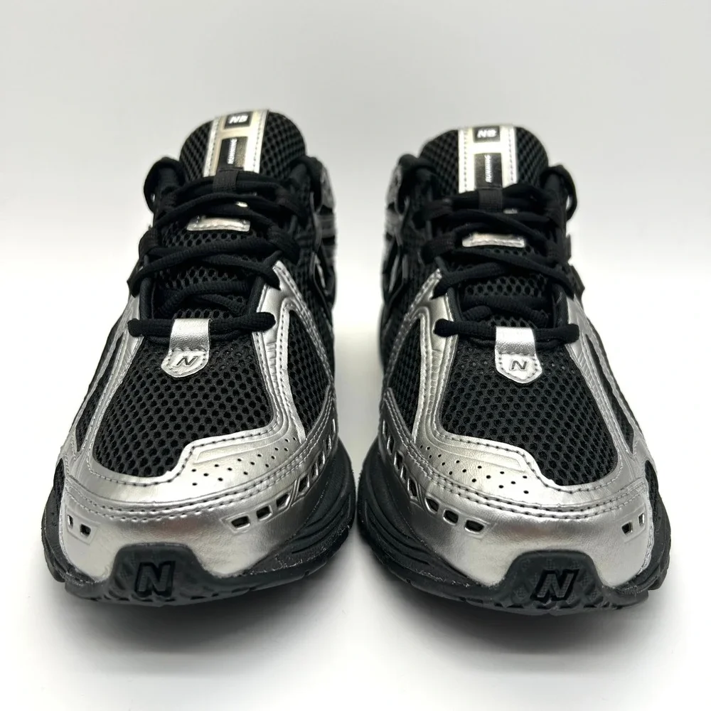 New Balance 1906R Shoes Mens 9 Black Silver Metallic Running Sneakers U1906RCF